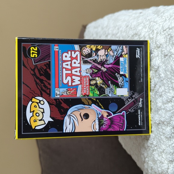 Funko Pop Ben Kenobi Target Exclusive 572 NIB - Picture 3 of 8